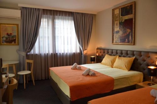 Svetla i renovirana unutrašnjost apartmana Ars Square Apartments u samom centru Skoplja